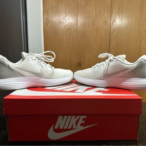 Woman Nike Free Lunarlon Running Trainers~ Excellent Condition! WMN Size 9. US.